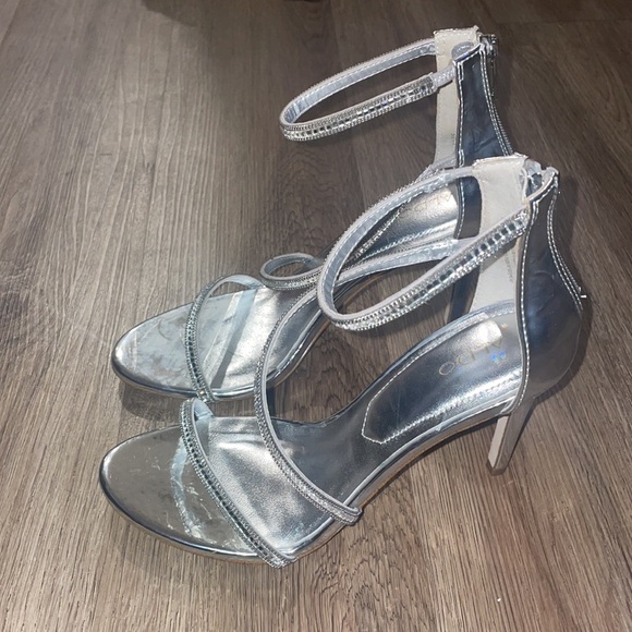 Silver Aldo heels - Picture 3 of 6
